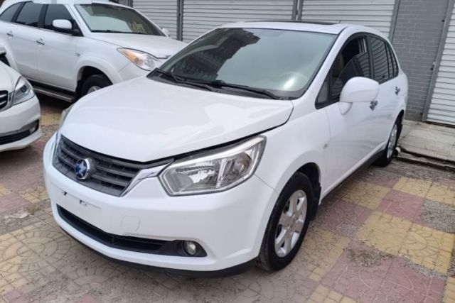Used Venucia D50 2012 1.6L Manual Luxury Edition