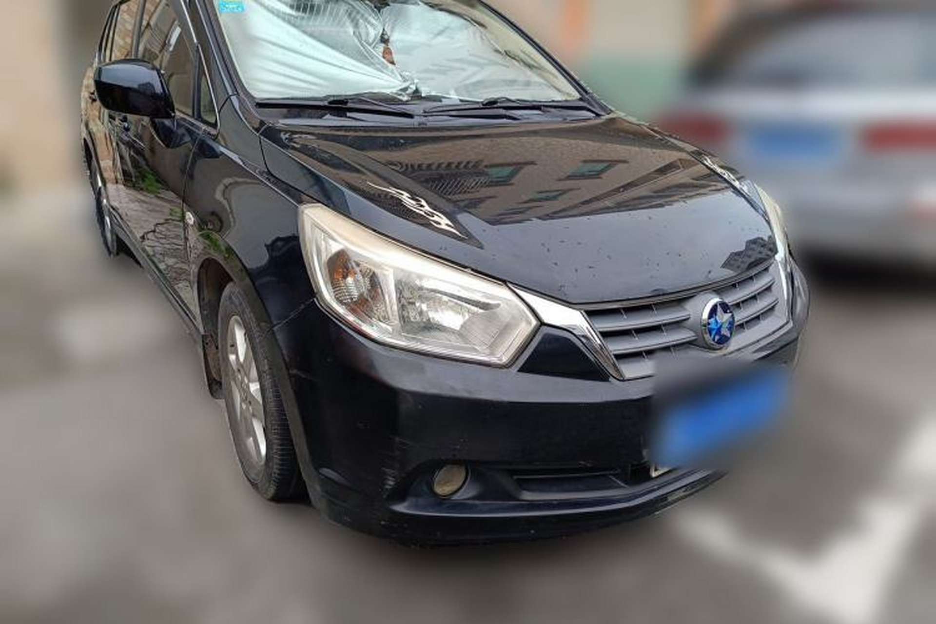 Used Venucia D50 2013 1.6L Manual Luxury Edition Front Right 45 Deg