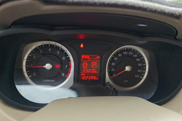Used Venucia D50 2013 1.6L Automatic Fashion Edition Instrument Cluster