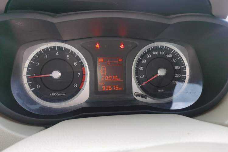 Used Venucia D50 2013 1.6L Manual Luxury Edition Instrument Cluster