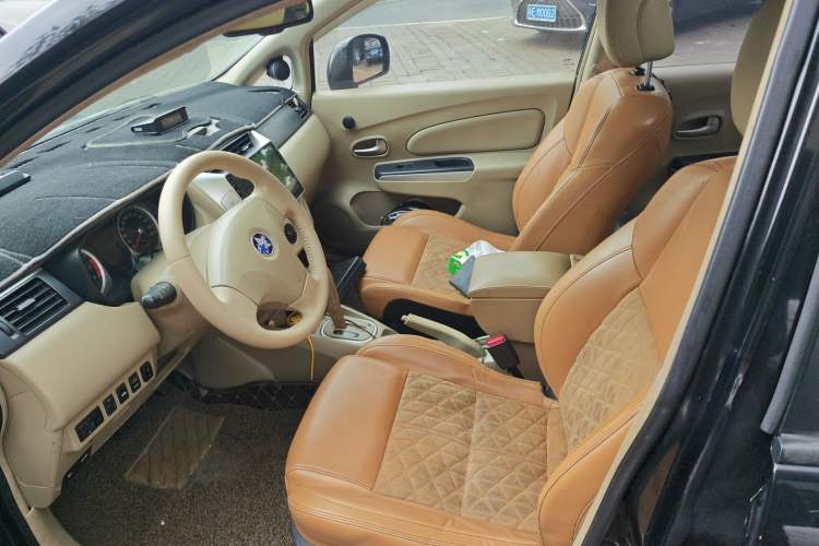 Used Venucia D50 2013 1.6L Automatic Fashion Edition Left Front Seat