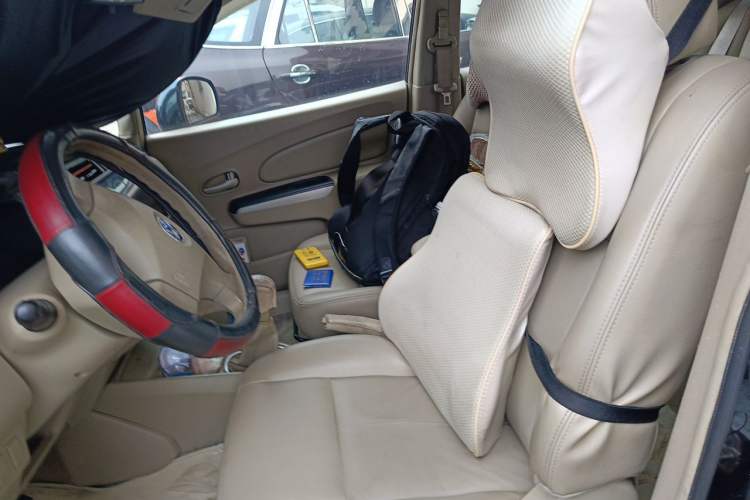 Used Venucia D50 2013 1.6L Manual Luxury Edition Left Front Seat