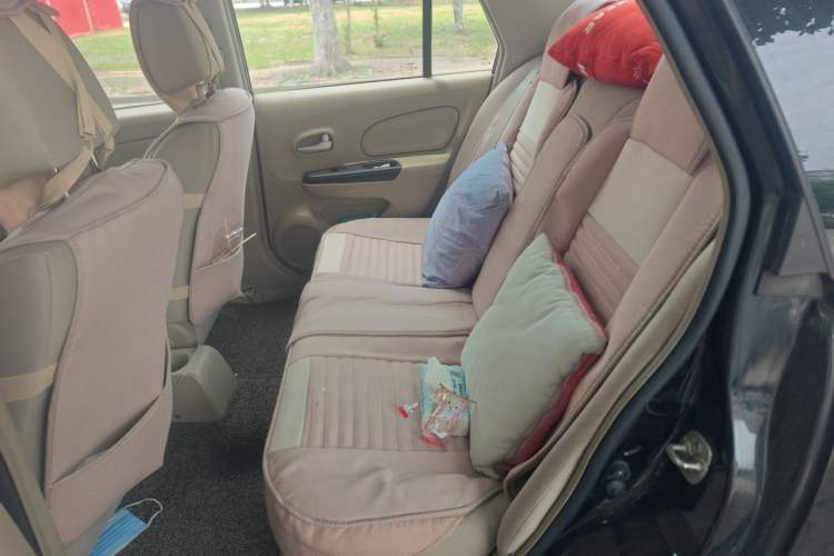 Used Venucia D50 2013 1.6L Manual Fashion Edition Left Rear Seat
