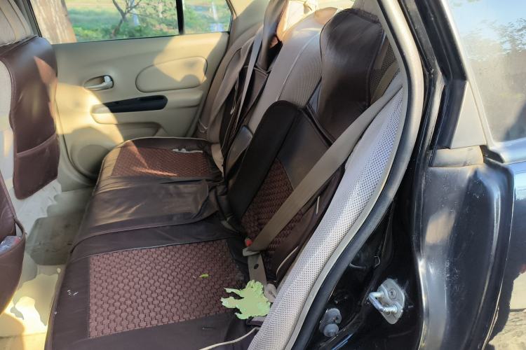 Used Venucia D50 2013 1.6L Automatic Fashion Edition Left Rear Seat