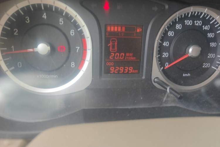 Used Venucia D50 2013 1.6L Manual Fashion Edition Odometer Close Up