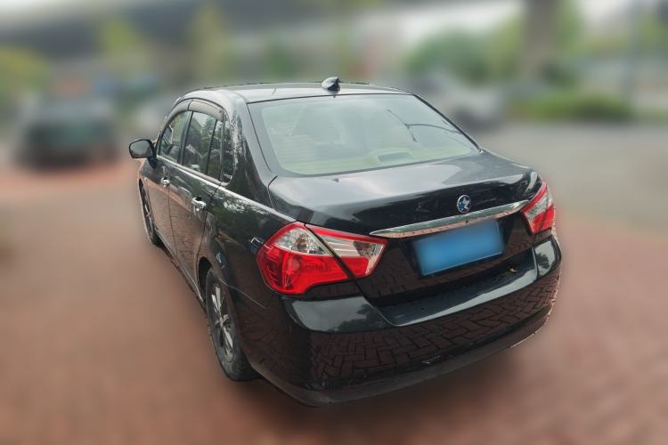Used Venucia D50 2013 1.6L Automatic Fashion Edition Rear Left 45 Deg