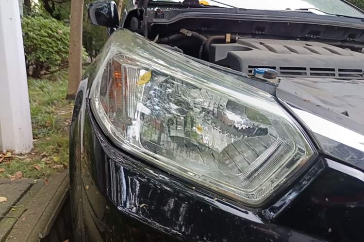 Used Venucia D50 2013 1.6L Automatic Fashion Edition Right Front Headlight