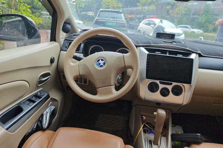 Used Venucia D50 2013 1.6L Automatic Fashion Edition Steering Wheel