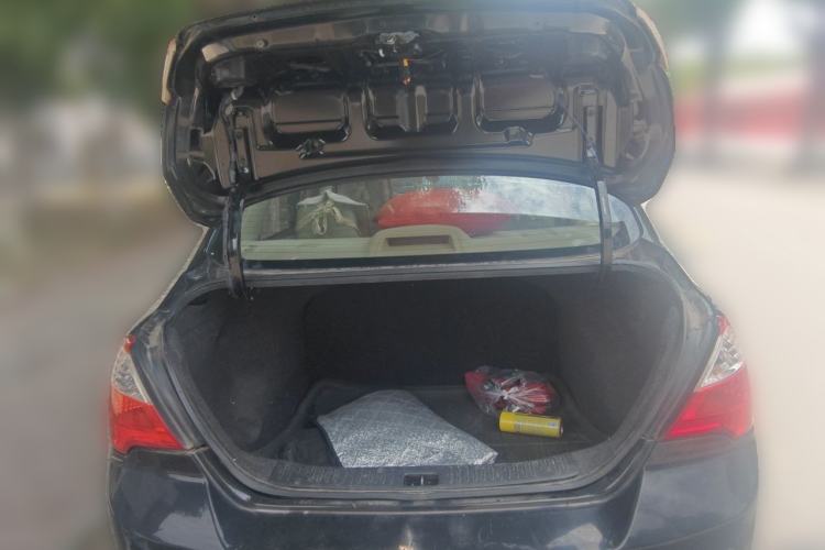 Used Venucia D50 2013 1.6L Manual Fashion Edition Trunk
