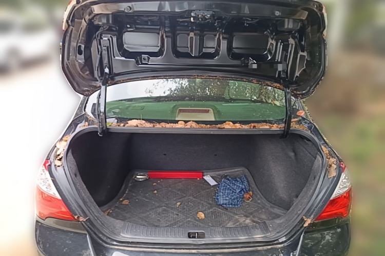 Used Venucia D50 2013 1.6L Automatic Fashion Edition Trunk