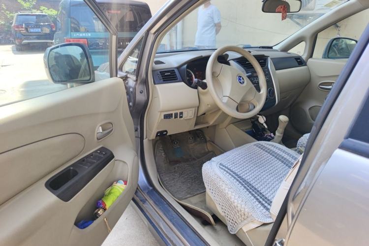 Used Venucia D50 2013 1.6L Manual Fashion Edition Driver Seat
