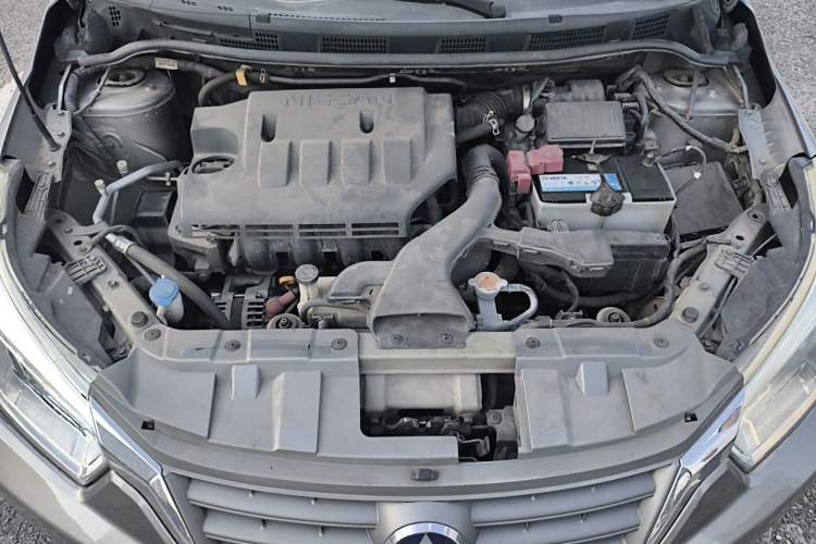 Used Venucia D50 2013 1.6L Manual Luxury Edition Engine Bay