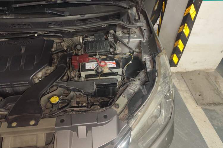 Used Venucia D50 2013 1.6L Manual Luxury Edition Engine Bay Left