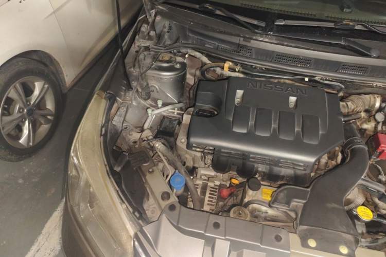 Used Venucia D50 2013 1.6L Manual Luxury Edition Engine Bay Right