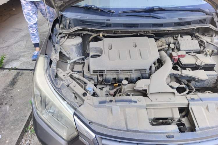 Used Venucia D50 2013 1.6L Manual Fashion Edition Engine Bay Right