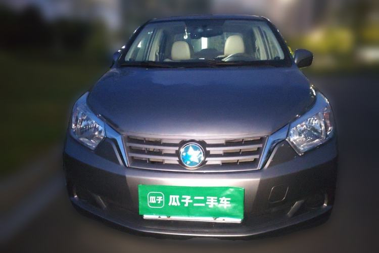 Used Venucia D50 2013 1.6L Manual Fashion Edition Front