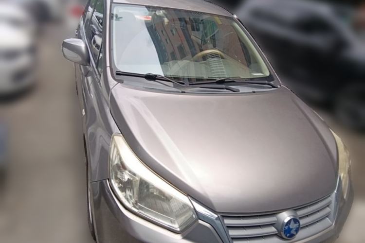Used Venucia D50 2013 1.6L Automatic Fashion Edition Front