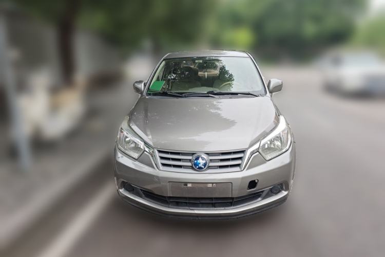 Used Venucia D50 2013 1.6L Manual Fashion Edition Front