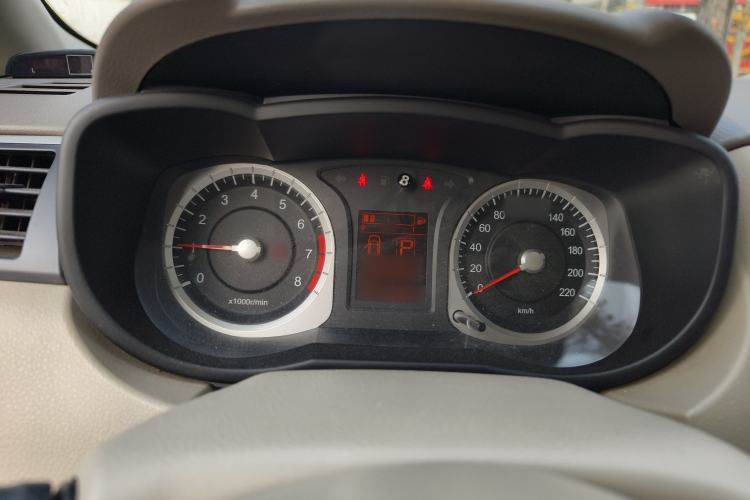 Used Venucia D50 2013 1.6L Automatic Luxury Edition Instrument Cluster