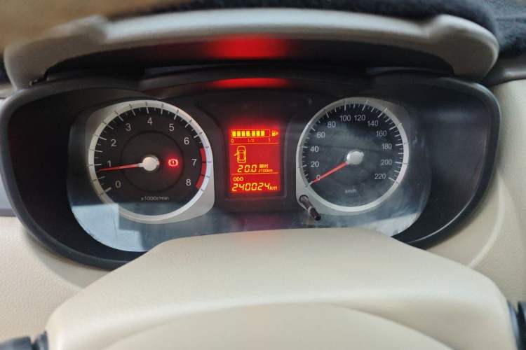 Used Venucia D50 2013 1.6L Manual Luxury Edition Instrument Cluster