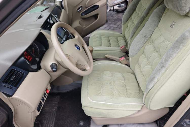 Used Venucia D50 2013 1.6L Manual Fashion Edition Left Front Seat