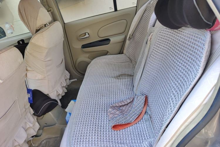 Used Venucia D50 2013 1.6L Manual Fashion Edition Left Rear Seat