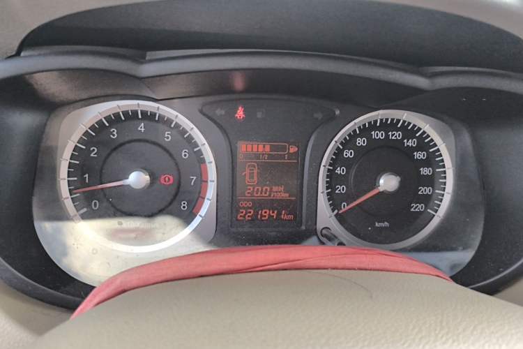 Used Venucia D50 2013 1.6L Manual Luxury Edition Odometer Close Up