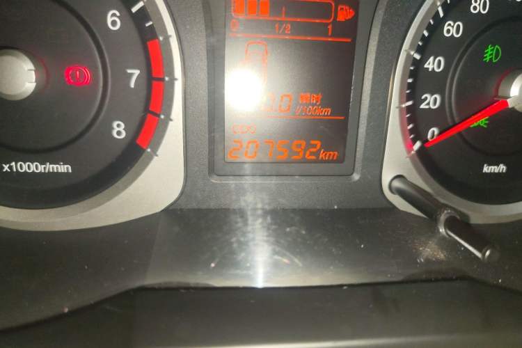 Used Venucia D50 2013 1.6L Manual Luxury Edition Odometer Close Up