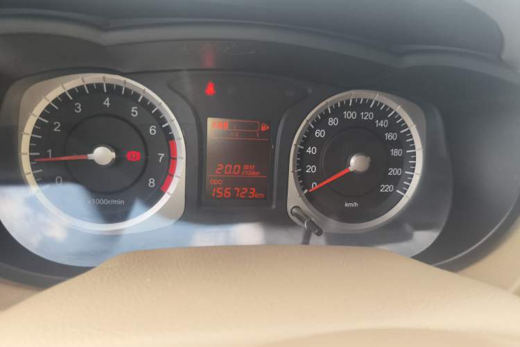 Used Venucia D50 2013 1.6L Manual Fashion Edition Odometer Close Up
