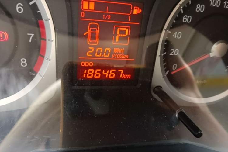 Used Venucia D50 2013 1.6L Automatic Fashion Edition Odometer Close Up