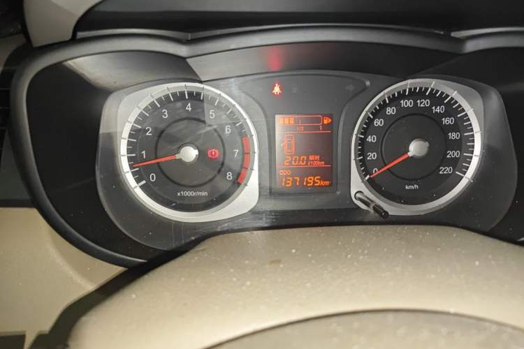 Used Venucia D50 2013 1.6L Manual Fashion Edition Odometer Close Up