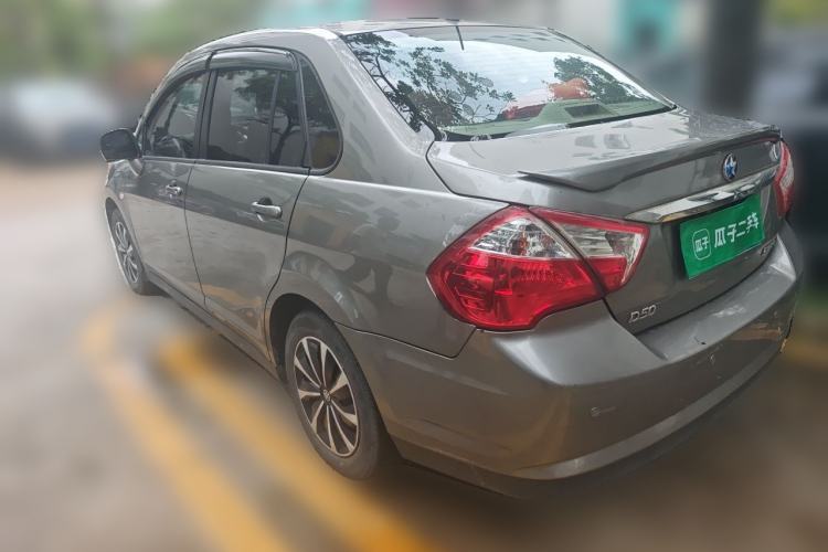 Used Venucia D50 2013 1.6L Automatic Fashion Edition Rear Left 45 Deg