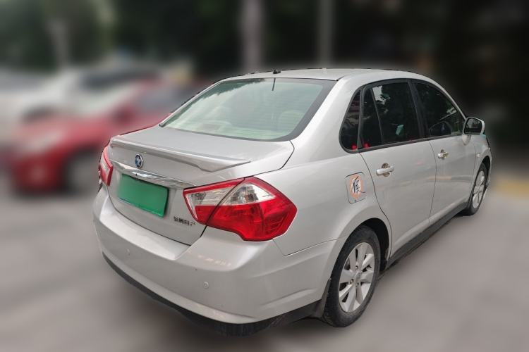Used Venucia D50 2013 1.6L Manual Luxury Edition Rear Right 45 Deg