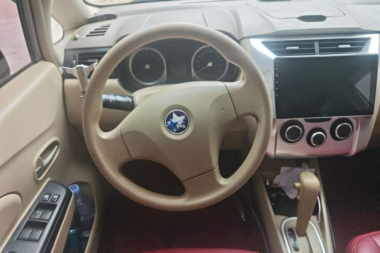 Used Venucia D50 2013 1.6L Automatic Fashion Edition Steering Wheel