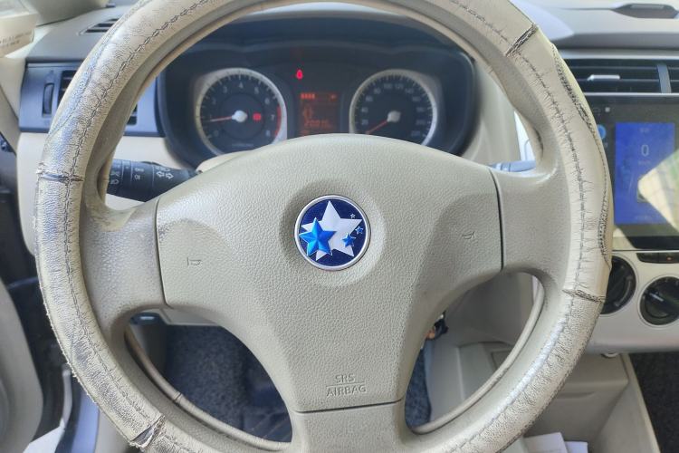 Used Venucia D50 2013 1.6L Manual Fashion Edition Steering Wheel