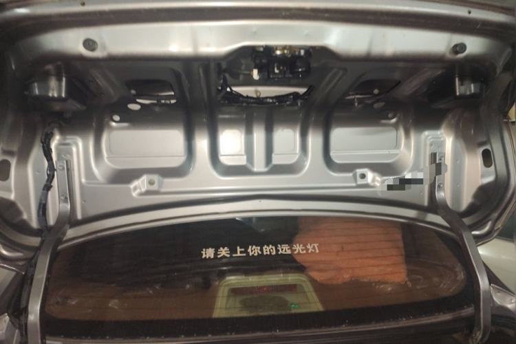 Used Venucia D50 2013 1.6L Manual Luxury Edition Trunk