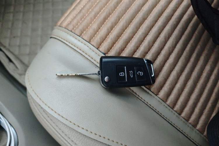 Used Venucia D50 2013 1.6L Manual Luxury Edition Vehicle Key