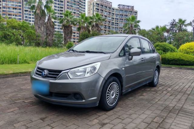 Used Venucia D50 2013 1.6L Automatic Fashion Edition