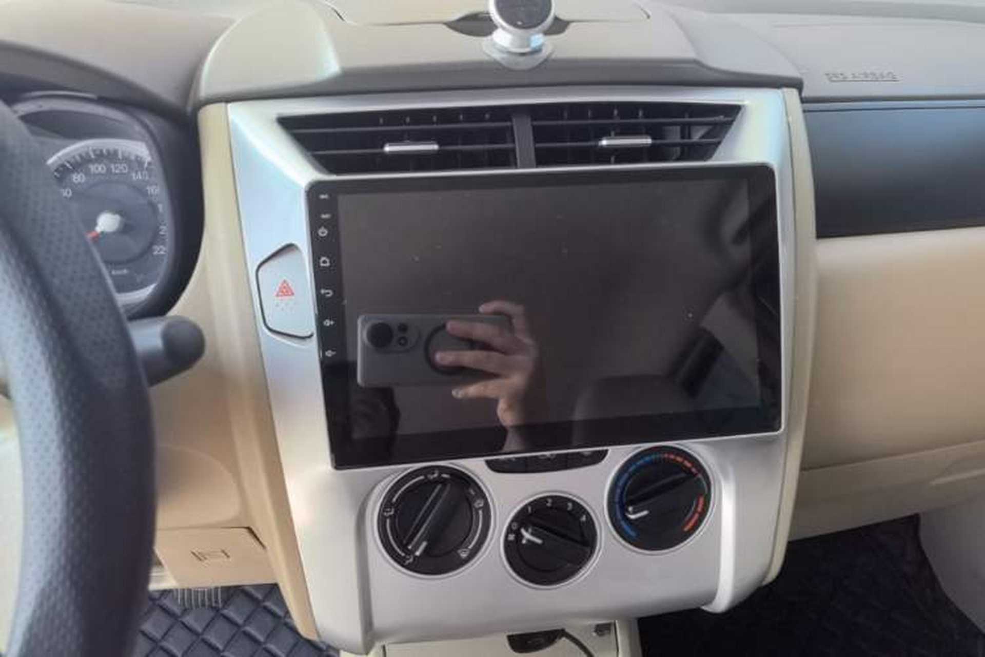 Used Venucia D50 2013 1.6L Manual Fashion Edition Audio And AC Panel