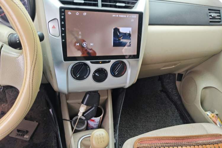 Used Venucia D50 2013 1.6L Manual Fashion Edition Audio And AC Panel