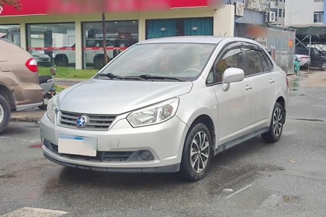 Used Venucia D50 2013 1.6L Automatic Fashion Edition