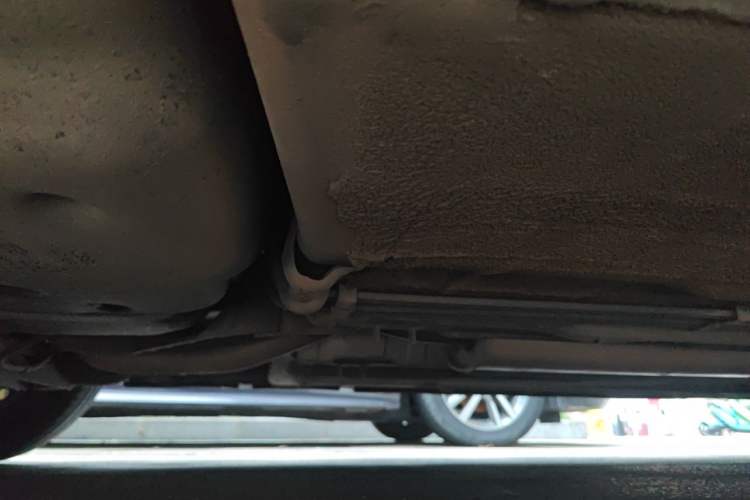 Used Venucia D50 2013 1.6L Automatic Fashion Edition Chassis Front Left