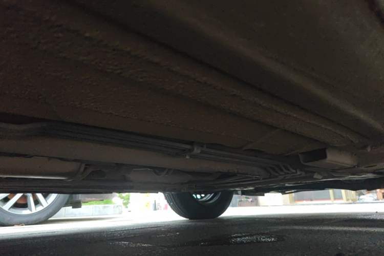 Used Venucia D50 2013 1.6L Automatic Fashion Edition Chassis Front Right