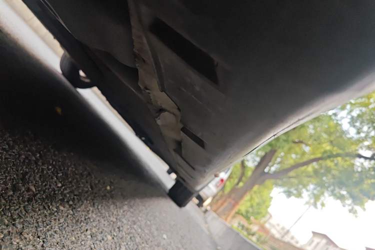 Used Venucia D50 2013 1.6L Manual Luxury Edition Chassis Rear Right