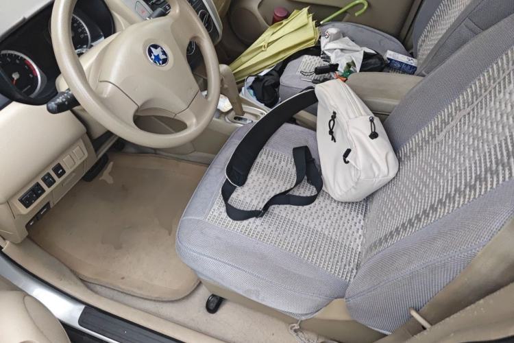 Used Venucia D50 2013 1.6L Automatic Fashion Edition Driver Seat