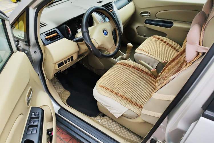 Used Venucia D50 2013 1.6L Manual Fashion Edition Driver Seat