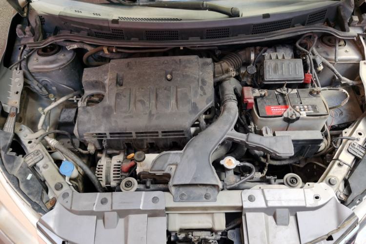 Used Venucia D50 2013 1.6L Manual Fashion Edition Engine Bay