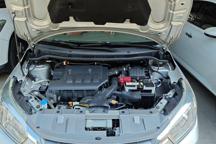 Used Venucia D50 2013 1.6L Automatic Fashion Edition Engine Bay