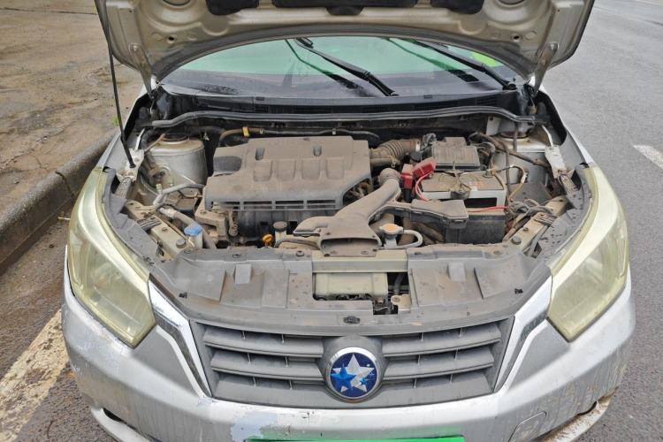 Used Venucia D50 2013 1.6L Manual Fashion Edition Engine Bay