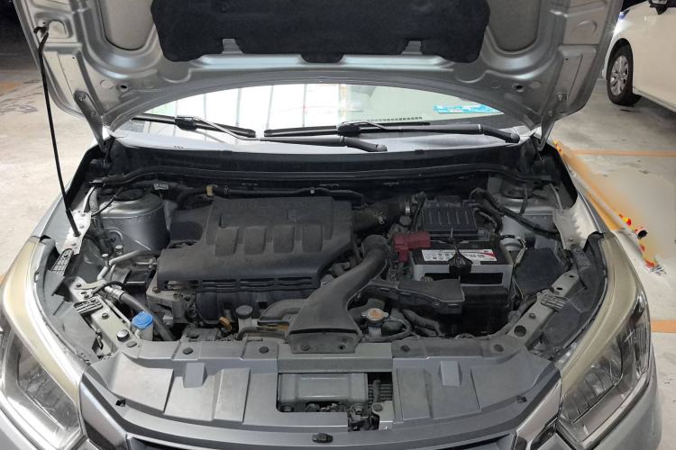 Used Venucia D50 2013 1.6L Automatic Fashion Edition Engine Bay